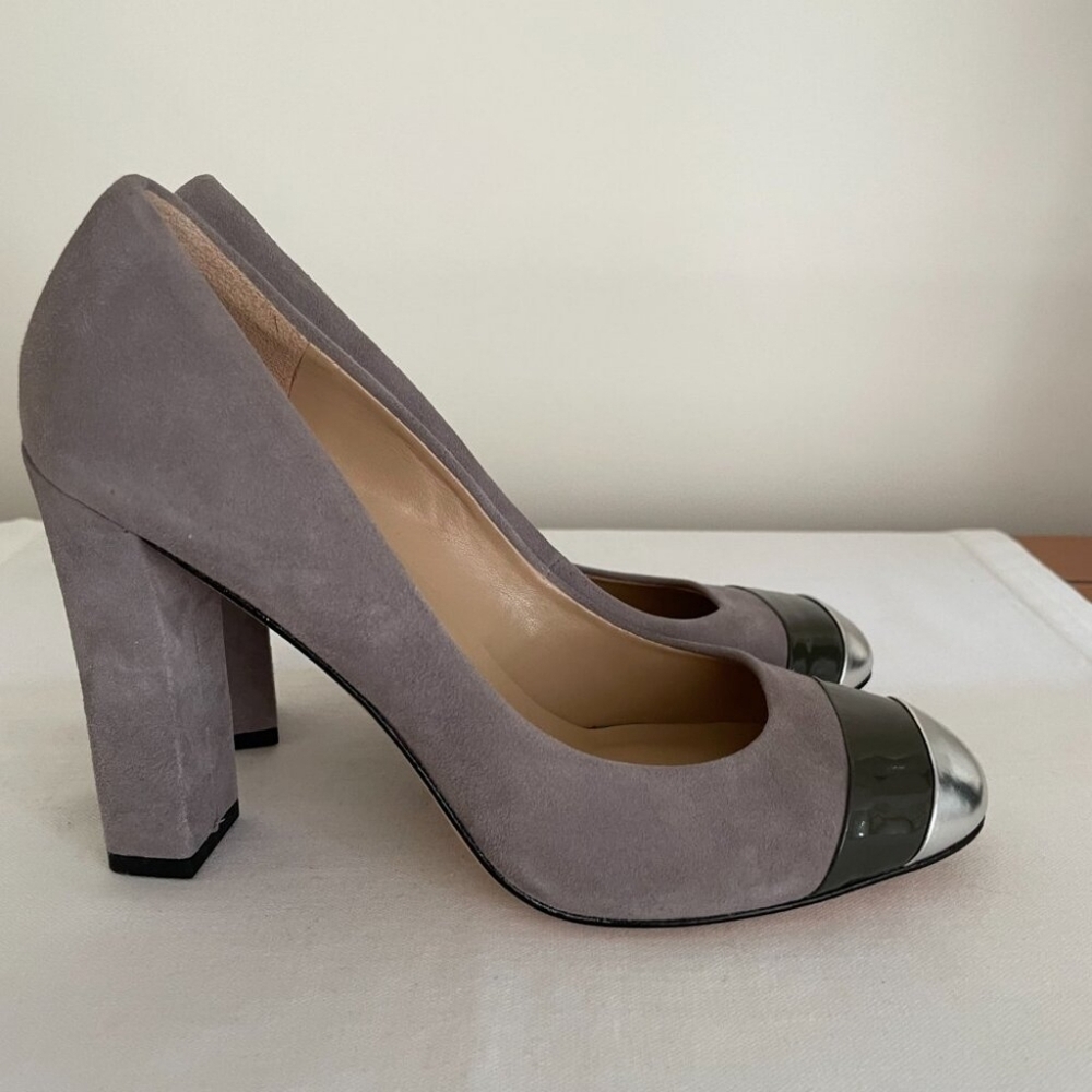 Talbots grey suede and patent leather spectator pumps Size 7.5